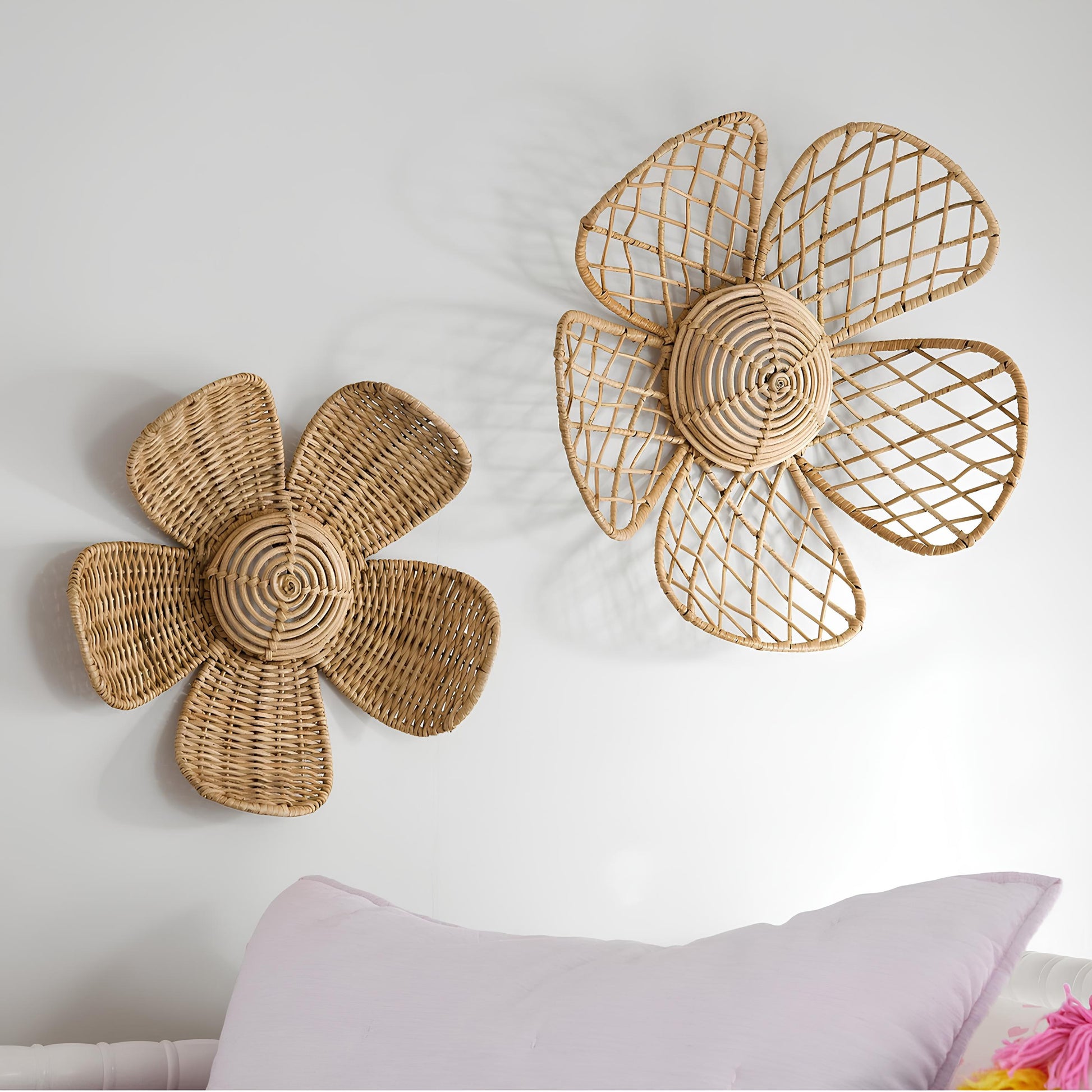 woven-rattan-flower-wall-decor-lifestyle-bedroom